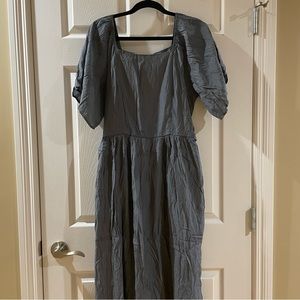 Petallush Size L Grey Midi dress with pockets